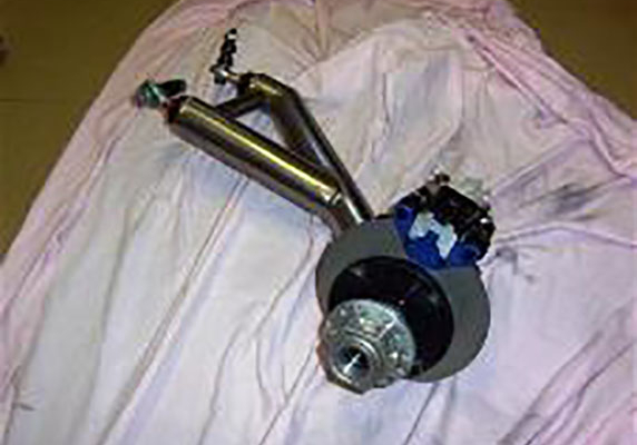 Titanium Rear Swinging Arms For Rear Wheel Drive Image 1